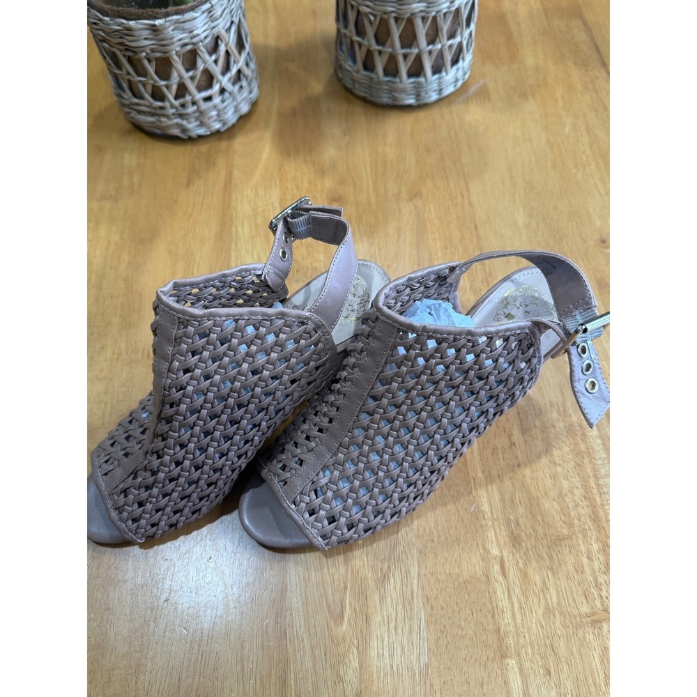 Vince Camuto Eiana Caged Peep Toe Lattice Pyramid Heels Size 8 Women's Tan